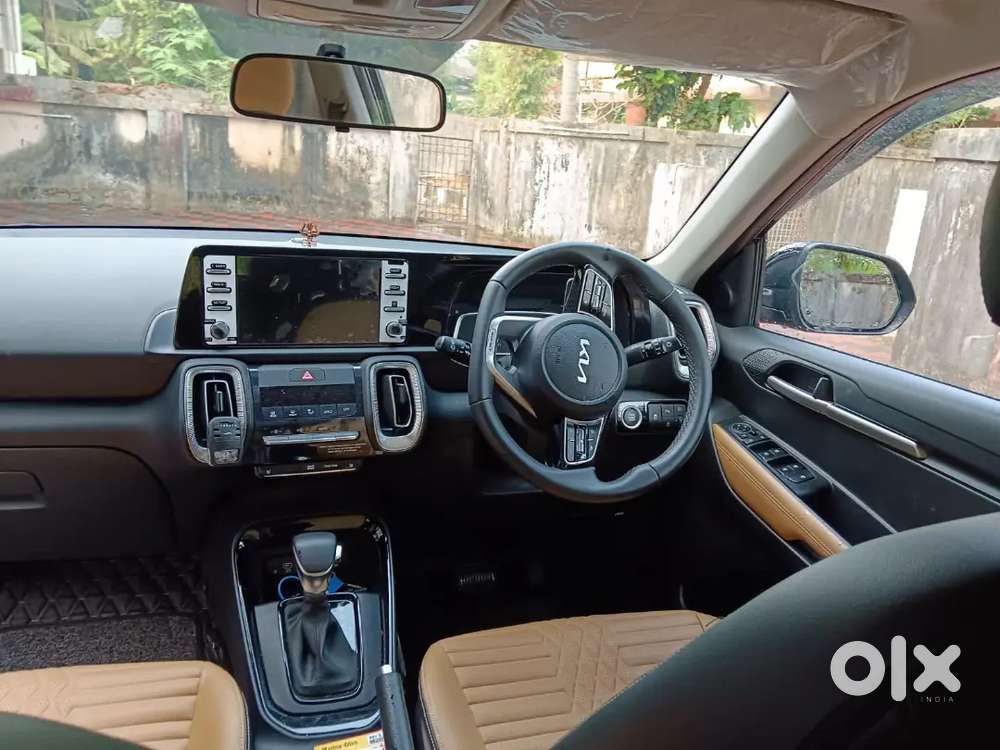 Kia Sonet 2025 Petrol 2700 Km Driven
