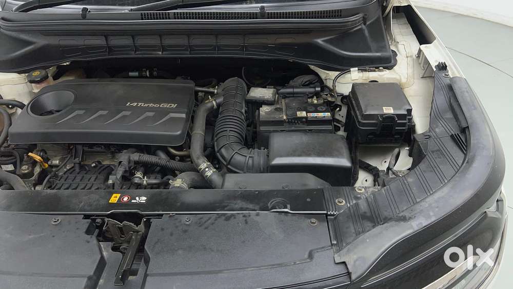 Kia Carens 1.4 Luxury Plus 6 Str, 2022, Petrol
