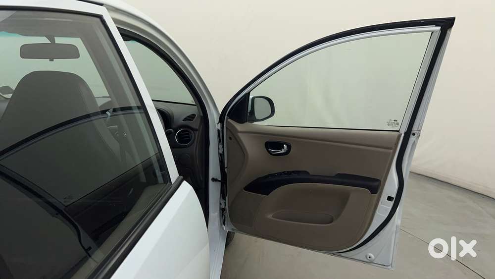 Hyundai I10 Sportz 1.2 Automatic Kappa2, 2012, Petrol