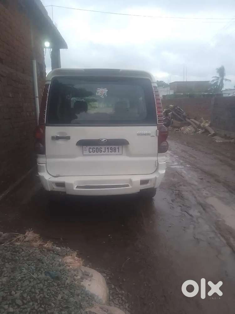 Scorpio 2011 Model  Gadi Chali Hai 177 Hajar Kilomitar