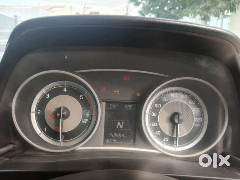 Maruti Suzuki Swift Dzire Amt Zdi, 2017, Diesel