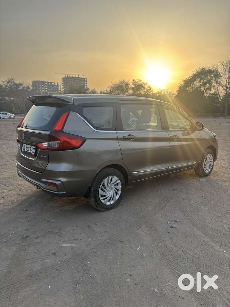 Maruti Suzuki Ertiga Vxi Shvs, 2022, Petrol