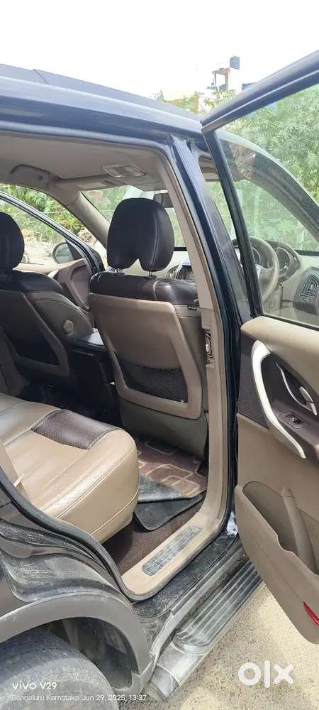 Mahindra Xuv500 Diesel 2012