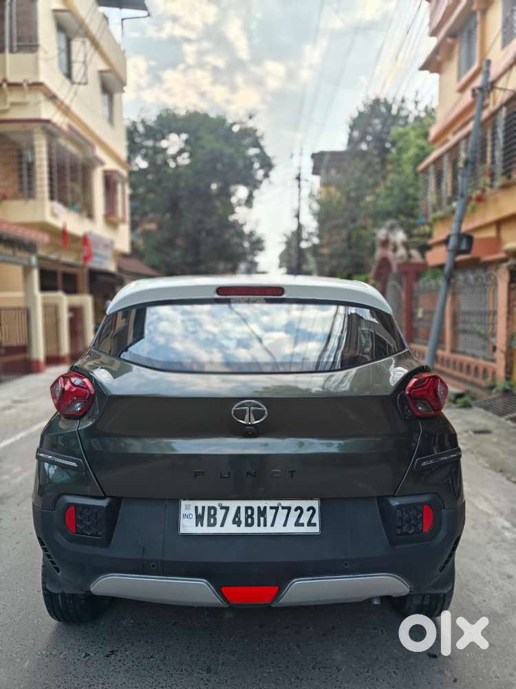 Tata Punch 1.2 Revotron Adventure Camo, 2023, Petrol