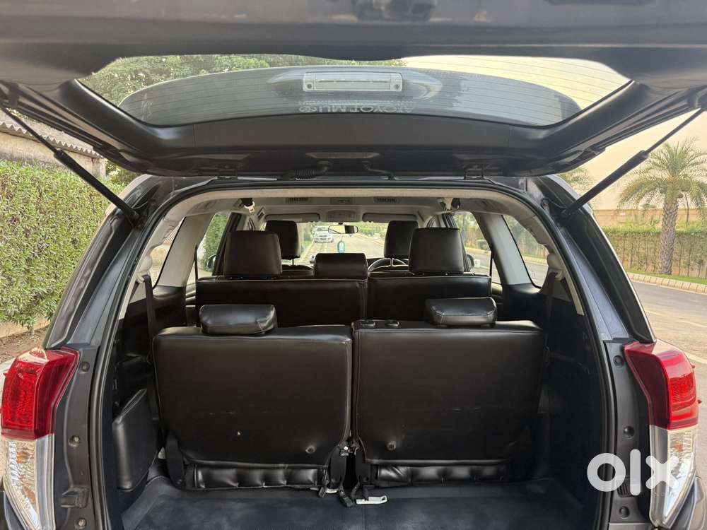 Toyota Innova Crysta 2.4 Gx Mt, 2016, Diesel