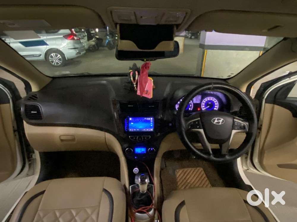 Hyundai Verna Fluidic 1.6 Vtvt Sx(o)  New Tyres