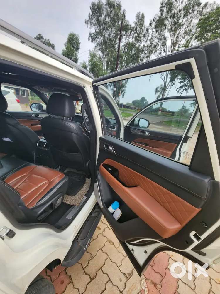 Mahindra Alturas G4 Diesel 2019