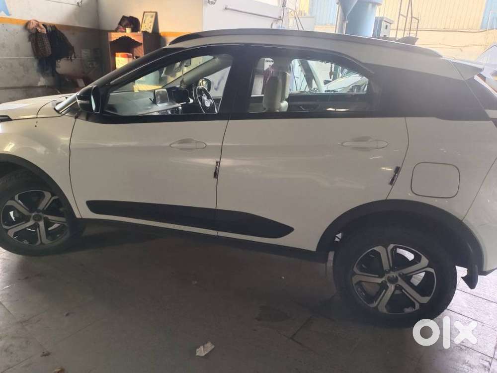 Tata Nexon 1.2 Revotron Xz Plus (l), 2023