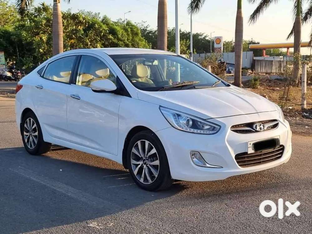 Hyundai Fluidic Verna