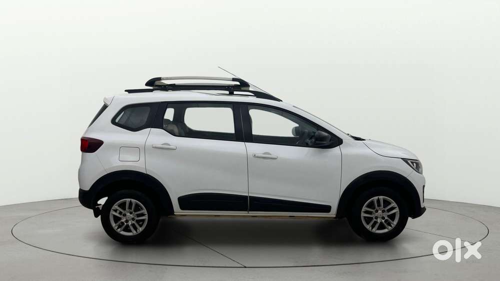 Renault Triber Rxt, 2024, Petrol