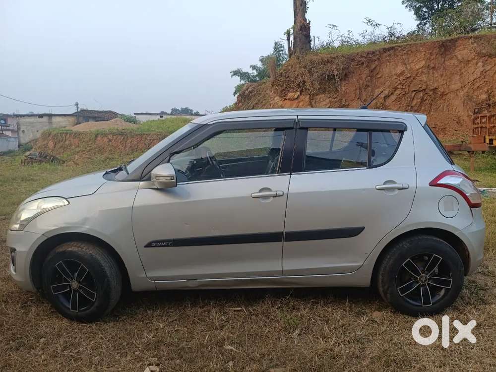 Maruti Suzuki Swift With Alloy