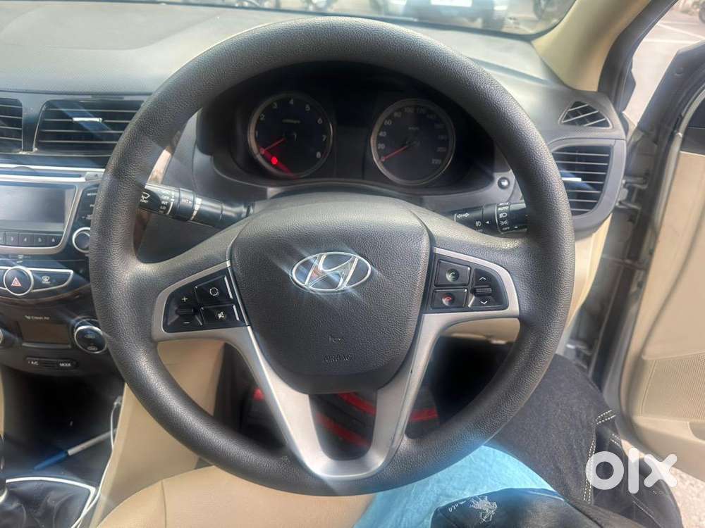 Hyundai Verna 2015 Petrol 33542 Km Driven