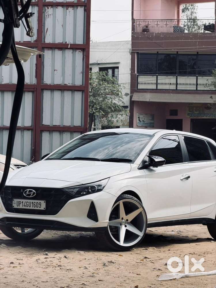 Hyundai I20 Top Model With 20 Inch Alloy Wheels