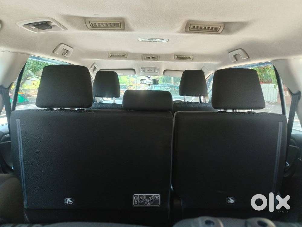 Toyota Innova Crysta 2.4 Gx Mt 8s, 2018, Diesel