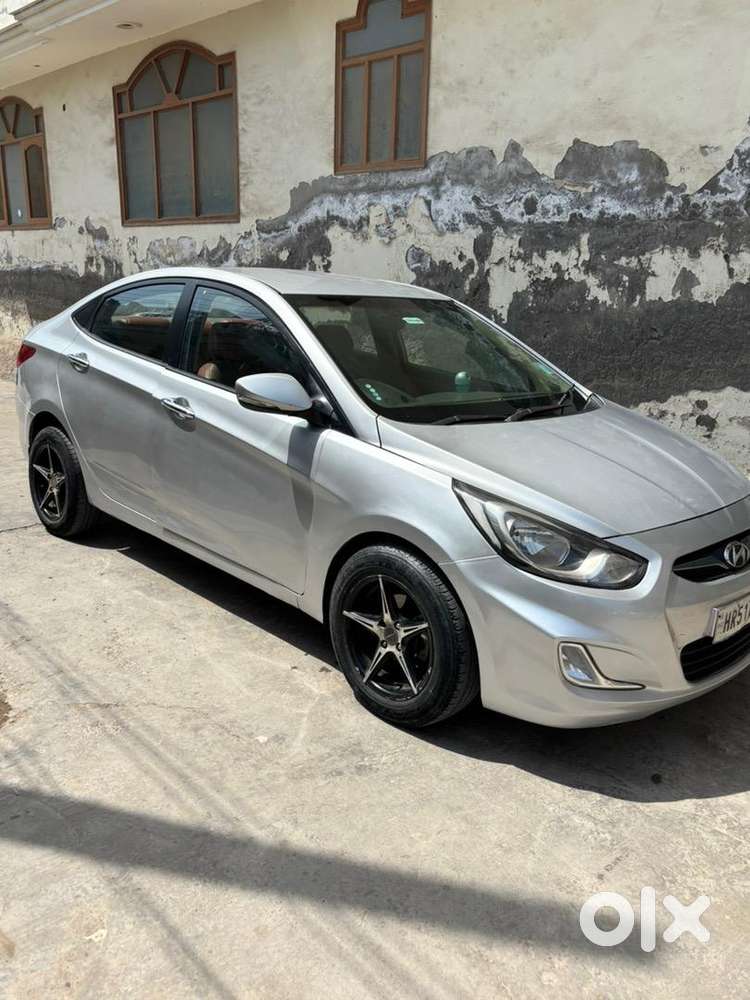 Hyundai Fluidic Verna 2012