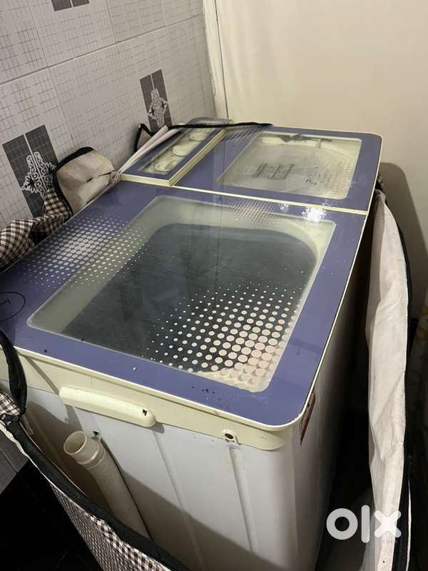 Brand new unused semi automatic washing machine