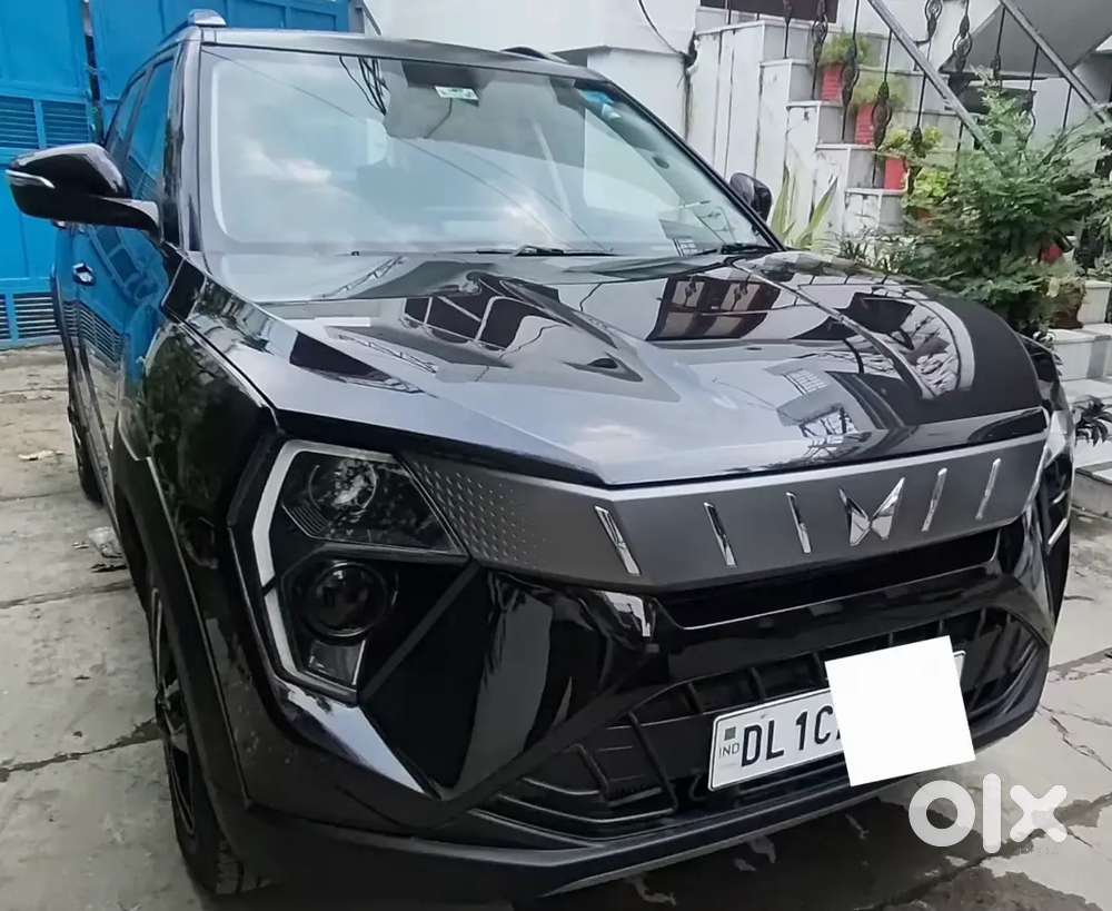 Mahindra 3xo Revx M Model 2026 Petrol 8000 Km Driven Black Dual Tone