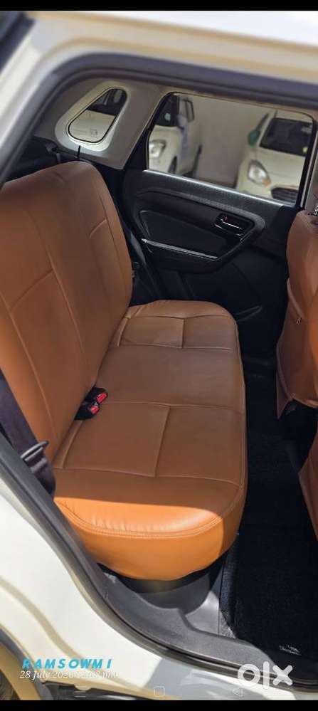 Maruti Suzuki Brezza 1.5 Lxi Smart Hybrid, 2021, Petrol