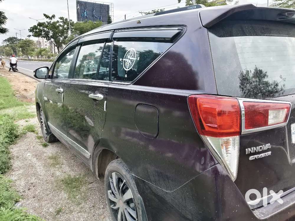 Toyota Innova Crysta 2.4 V 2016 Diesel