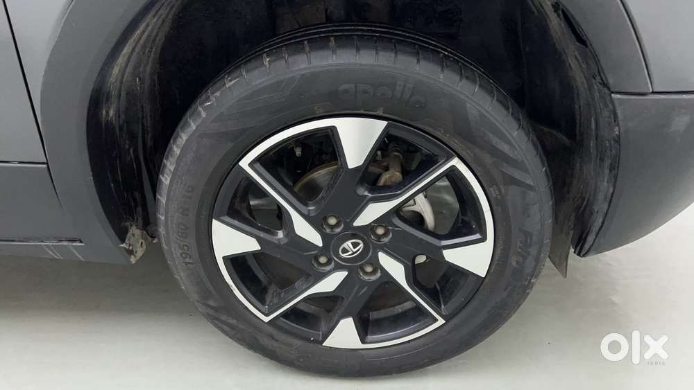 Tata Punch 1.2 Revotron Creative Dual Tone, 2022, Petrol