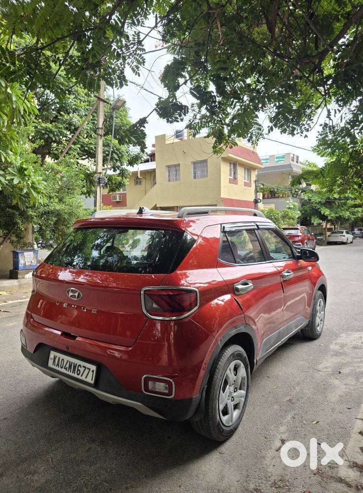 Hyundai Venue S 1.2 Petrol, 2019, Petrol
