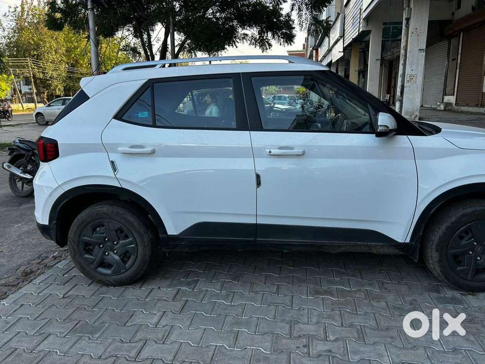 Hyundai Venue Diesel