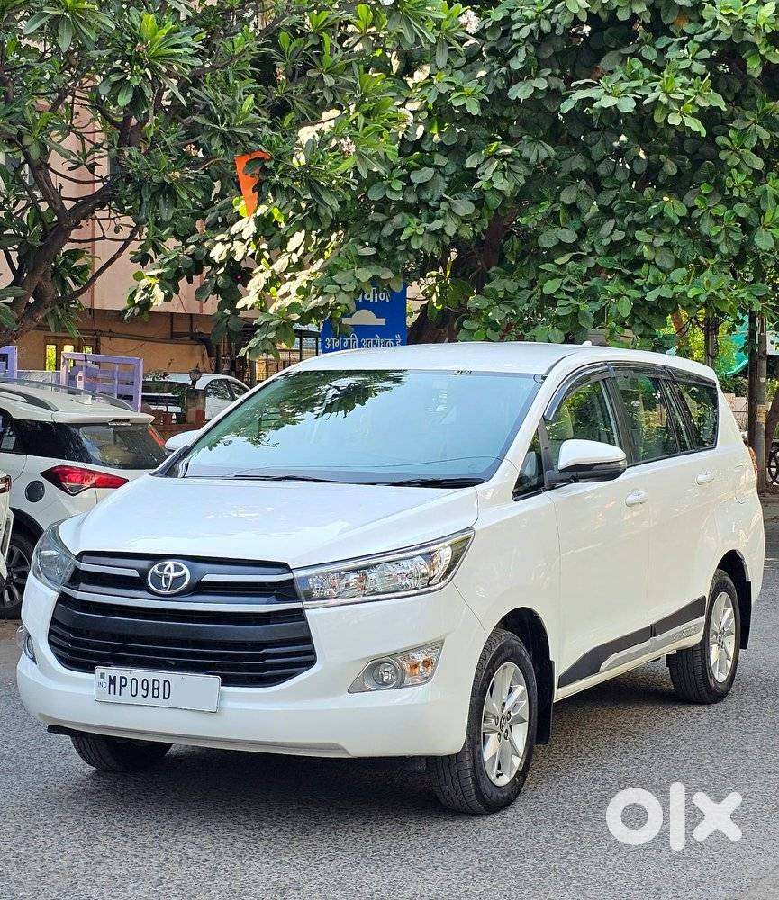 Toyota Innova Crysta 2.8 Gx At 8s, 2018, Diesel