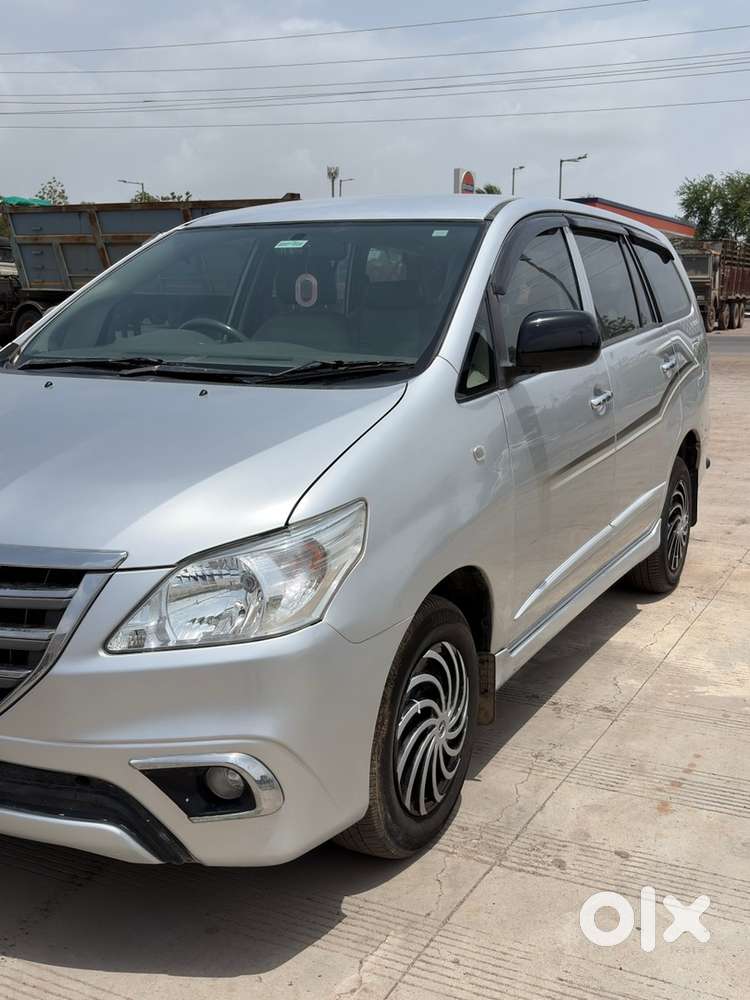 Toyota Innova Diesel 2014