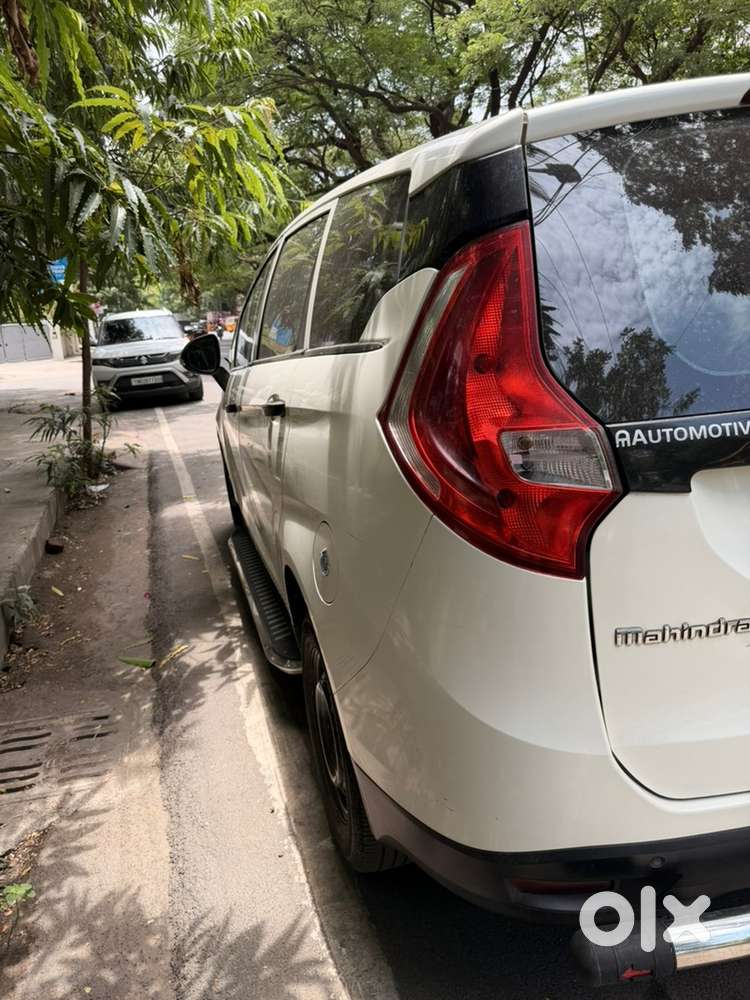 Mahindra Marazzo Diesel 2020 8 Seater
