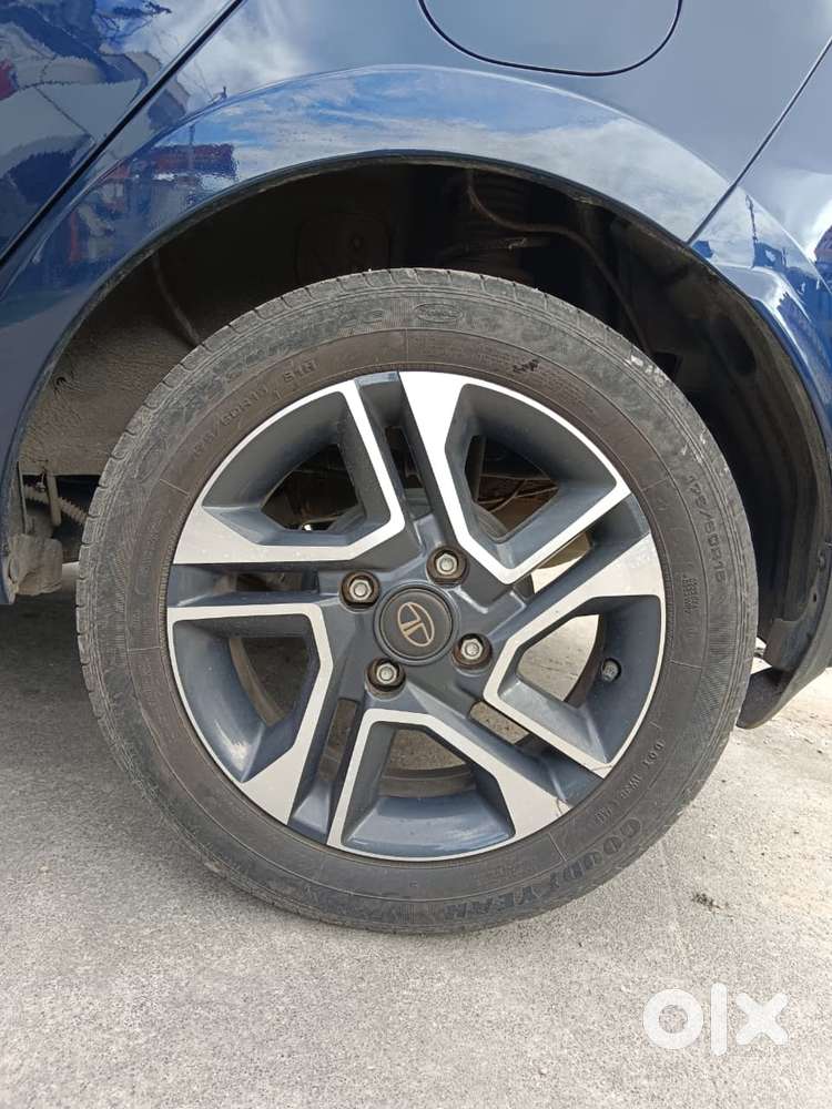 Tata Tiago 1.2 Revotron Xza Plus Amt, 2023, Petrol