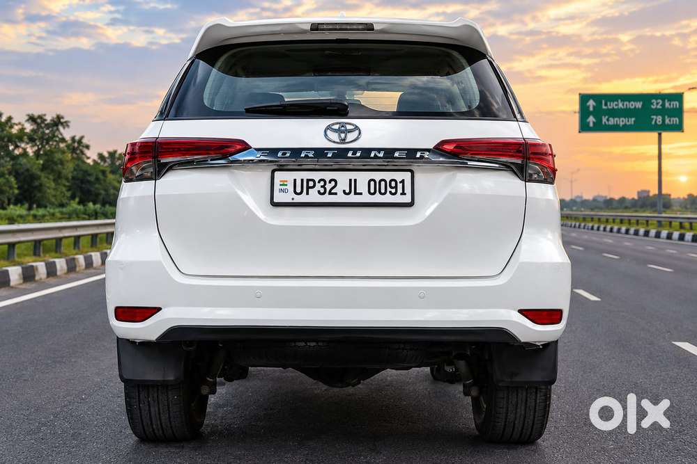 Toyota Fortuner 4x4 Manual Limited Edition, 2017, Diesel