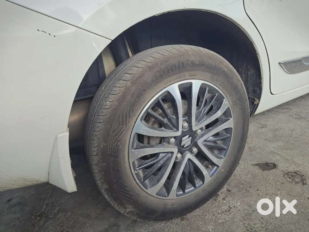 Condition Bahut Acha H Family Car Hai Koi Problem Nhi Hai