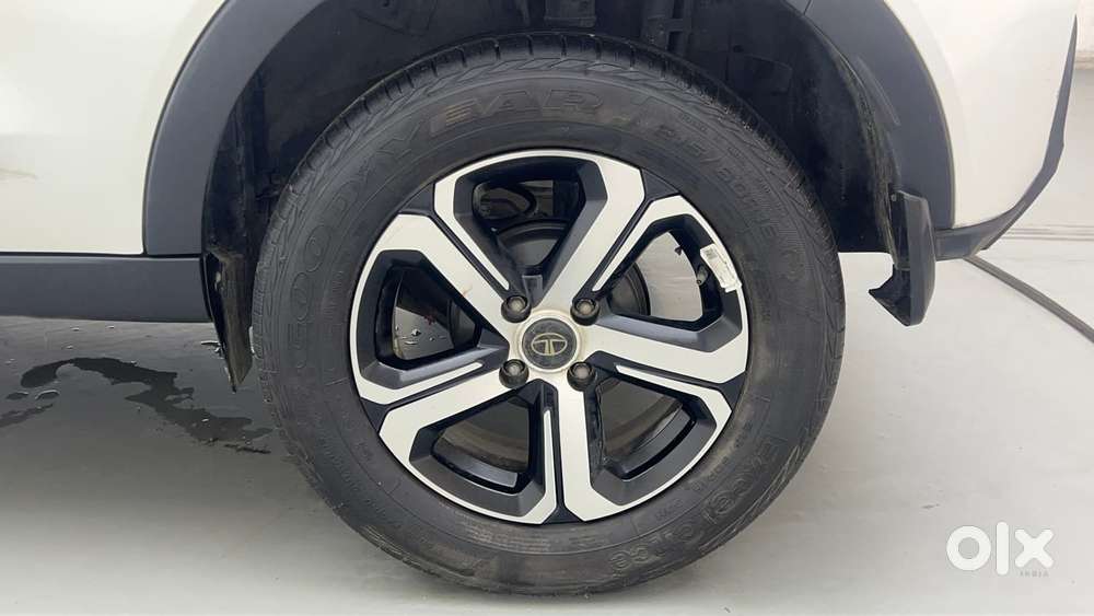 Tata Nexon 1.2 Revotron Xza Plus Hs, 2022, Petrol