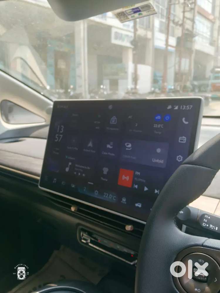 Mg Windsor Ev Essence Pro 2025