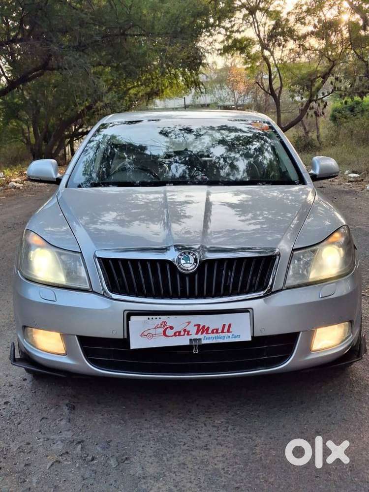 Skoda Laura Ambiente 2.0 Tdi Cr Automatic, 2011, Diesel