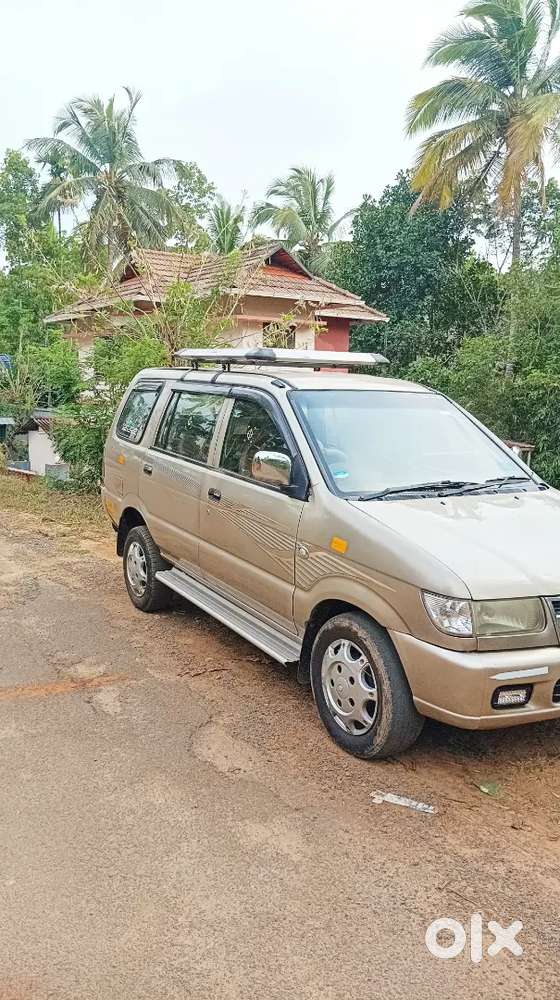 Chevrolet Tavera Neo 2011