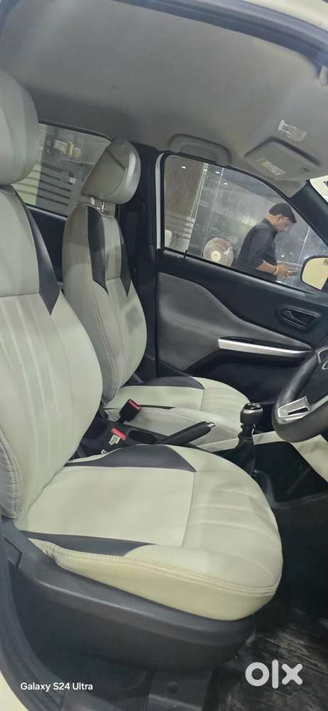 Nissan Magnite 1.0 Xv, 2023, Petrol