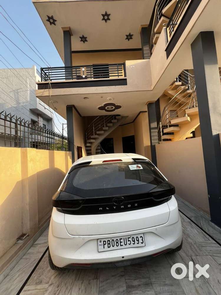 Tata Altroz Petrol Well Maintained