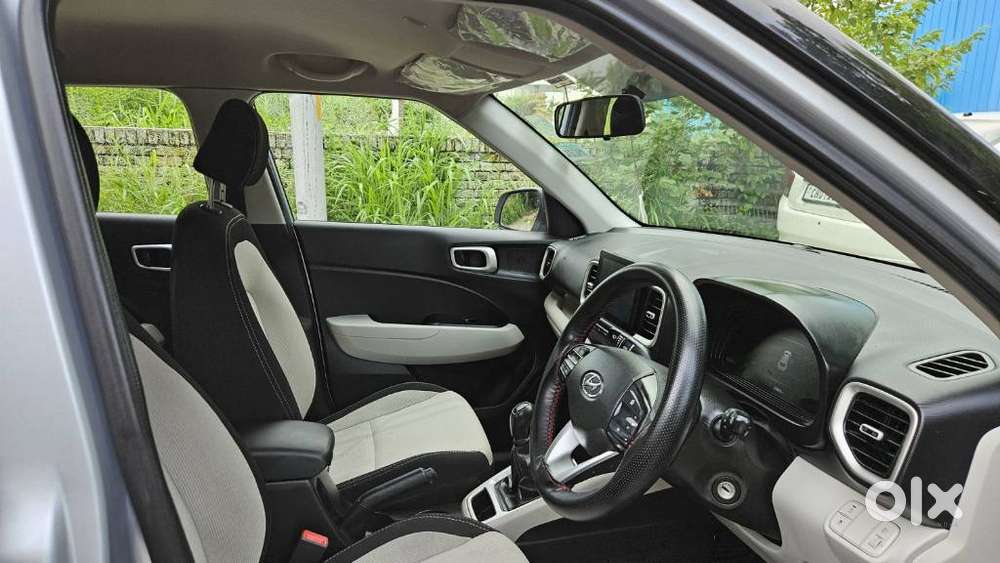 Hyundai Venue 1.2 S (o), 2023, Petrol