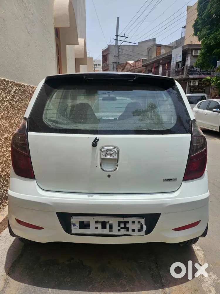 Hyundai I10 Sportz Petrol 2011