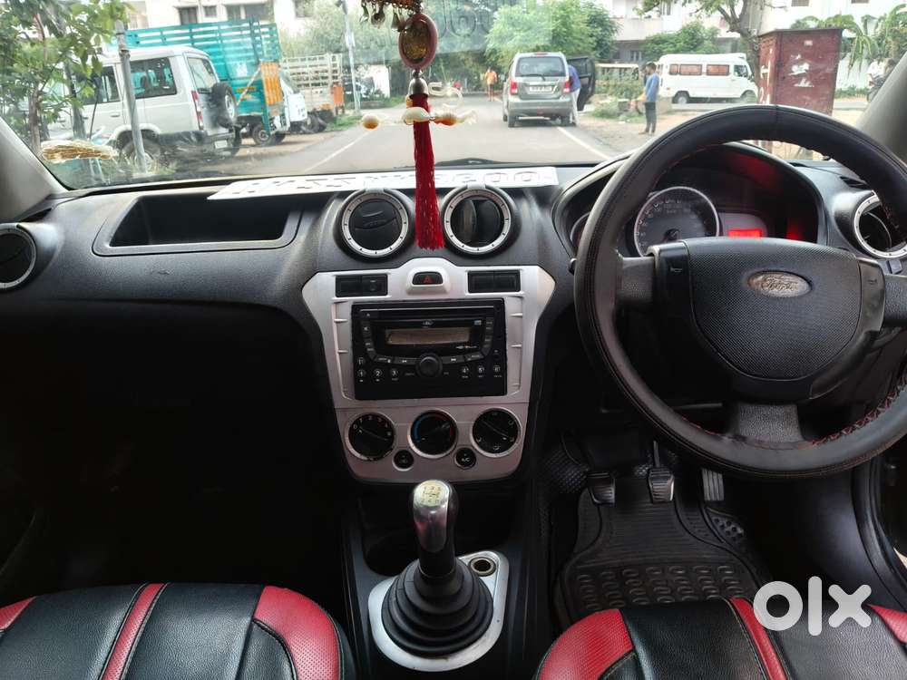 Ford Figo 1.2p Trend Mt, 2011, Diesel