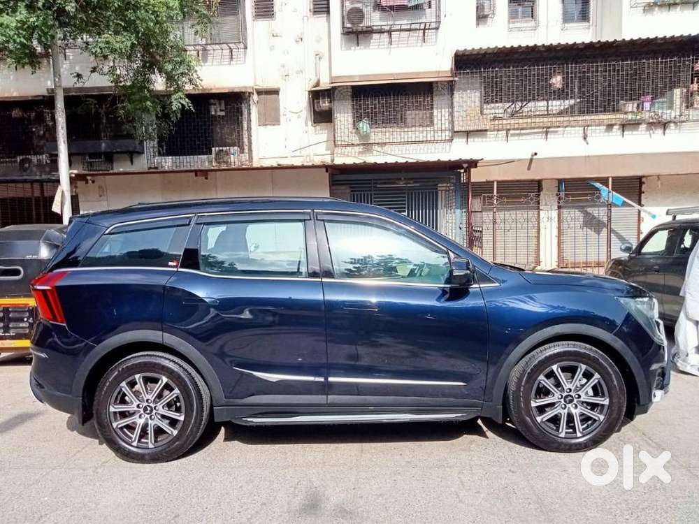 Mahindra Xuv700 2.0 Ax 7 Petrol At Str, 2025, Petrol