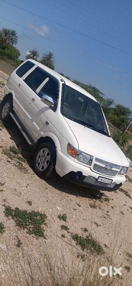 Chevrolet Tavera Neo 2013 Diesel 270000 Km Driven