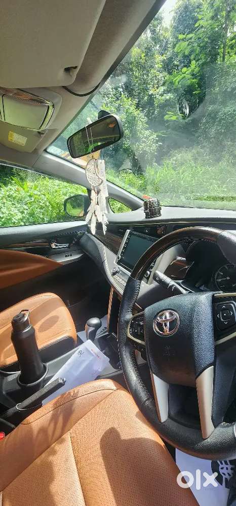Toyota Innova Crysta – Automatic  Full Option
