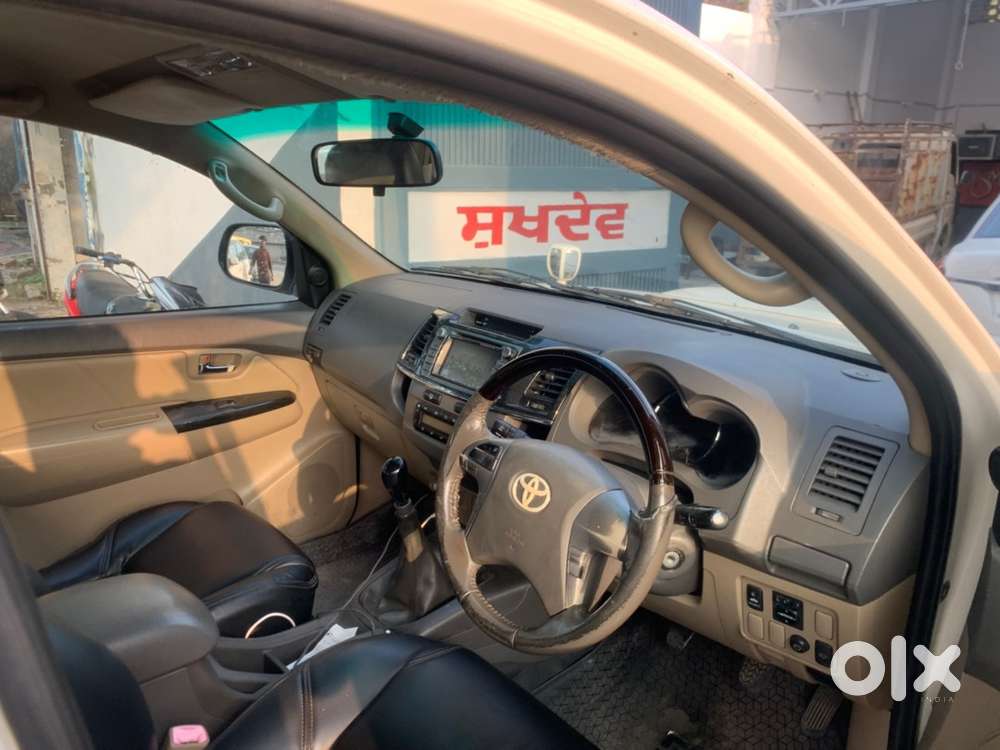 Toyota Fortuner Diesel 2012