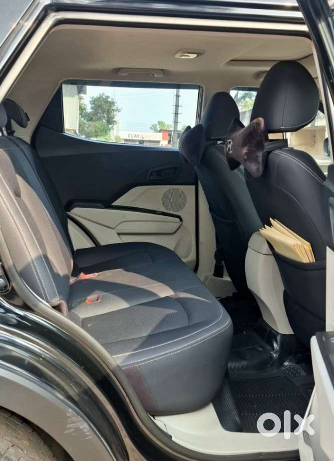 Mahindra Xuv300 W6, 2023, Petrol