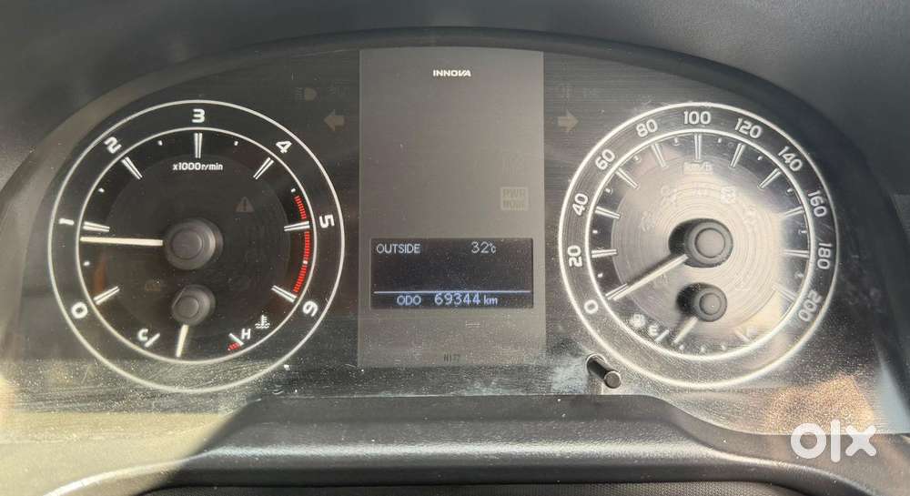 Toyota Innova Crysta 2.4 G Mt 8s, 2017, Diesel