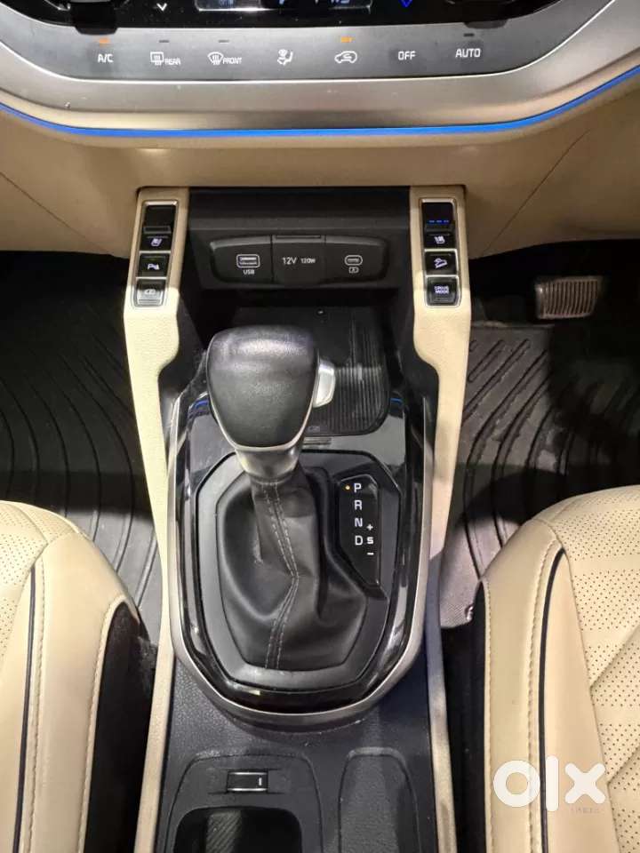 Kia Carens 1.5 Luxury Plus Diesel At 7 Str, 2023, Diesel