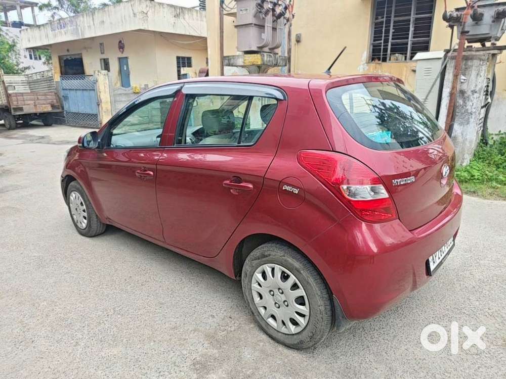 Hyundai I20 Sportz 1.2 Bs-iv, 2010, Petrol