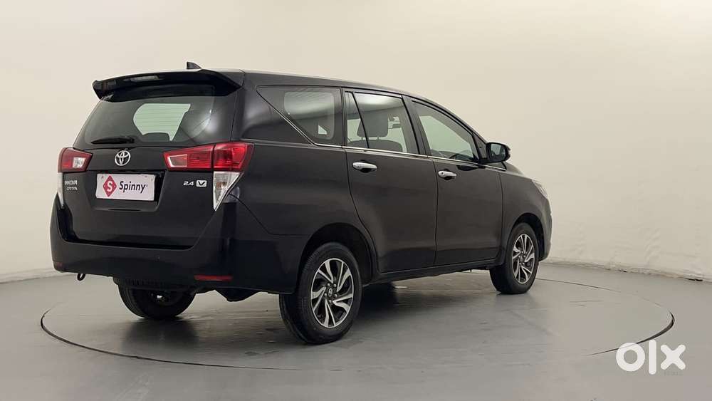 Toyota Innova Crysta [2020-ongoing] 2.4 Vx 8 Str, 2022, Diesel